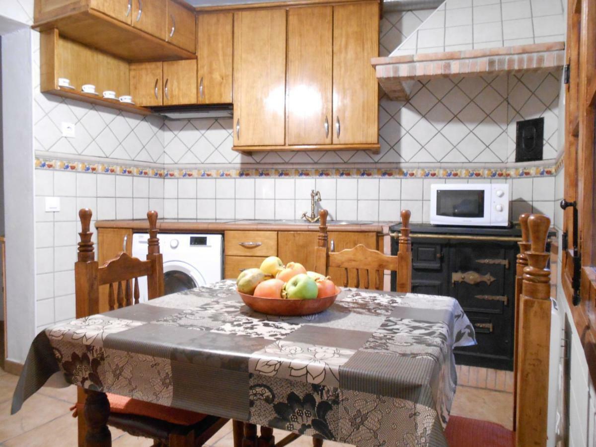 El Portal Viejo Leilighet Cabezuela Del Valle Eksteriør bilde
